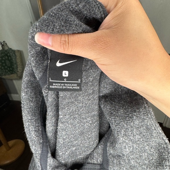 Nike Gray Half-Zip Pullover - Picture 4 of 5